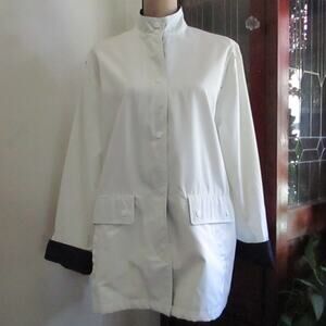 Vintage Classic White Windbreaker Jacket Size 16 Pockets Mid Length Classiccore